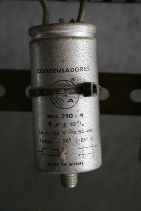 What Is the Capacitor on an Electric Motor For?