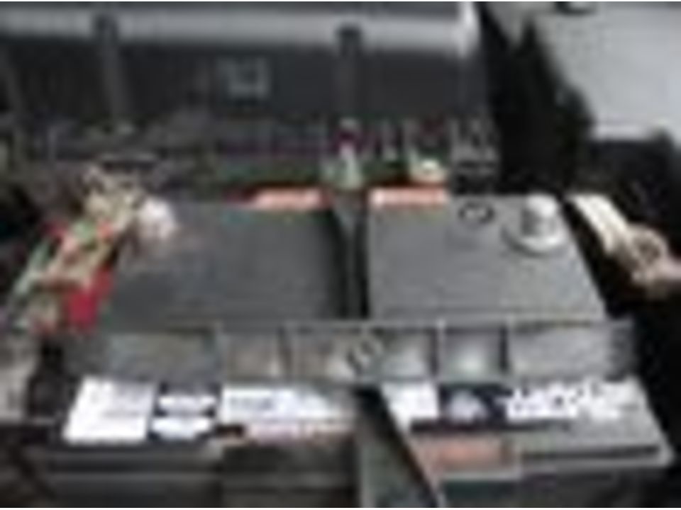 How to Clean Car Battery Terminals With Baking Soda