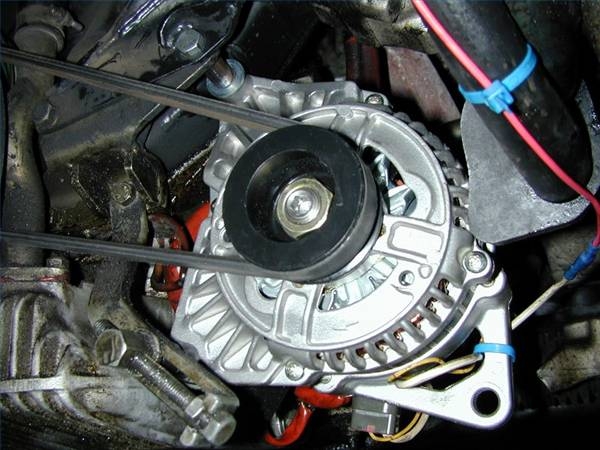 How to Adjust an Alternator Belt