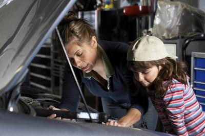 How to Put Transmission Fluid in a Nissan Titan