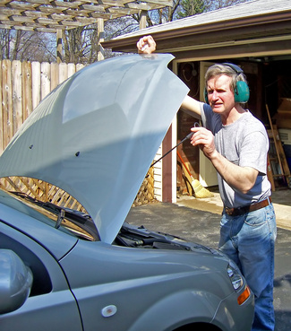 How to Change the Oil on a 2006 Mitsubishi Lancer