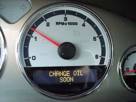 How to Turn Off the Oil Change Message in a Mercury Monterey