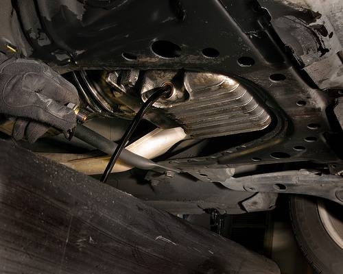 How to Clean Used Motor Oil