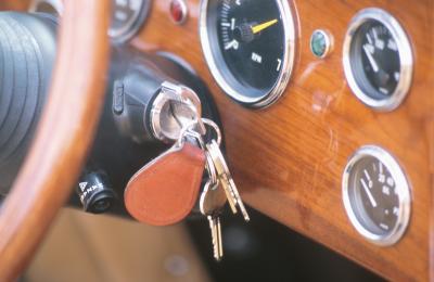 How to Set the Ignition Timing on a 351 Cleveland