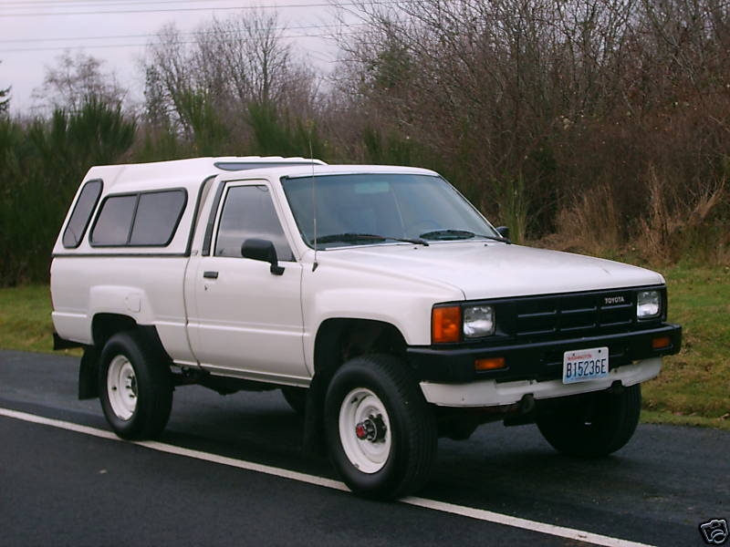 How to Tune Up a 1985 Toyota Truck