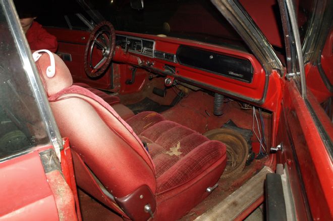 02 1967 Plymouth Belvedere Interior Red