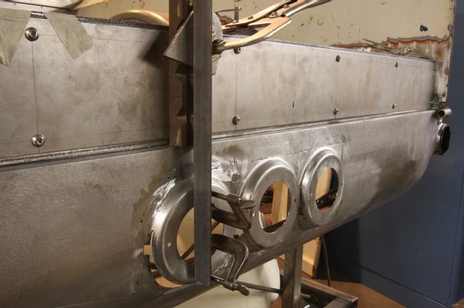 Custom Exhaust Outlets on a 1956 Ford F-100