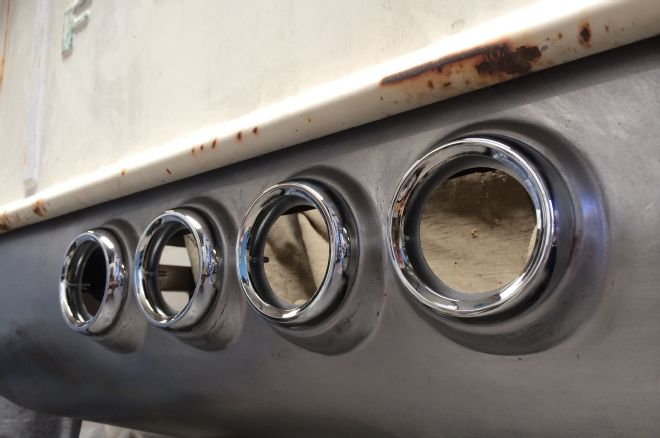 Custom Exhaust Outlets on a 1956 Ford F-100
