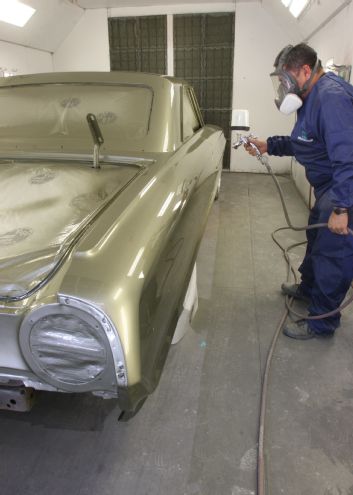 Ford Galaxie Applying Clear Coat