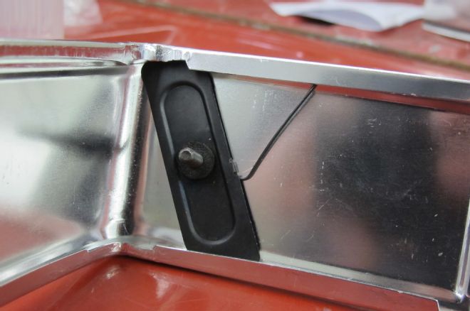 1985 Chevrolet C10 Tradition Clip Holding Moulding Together