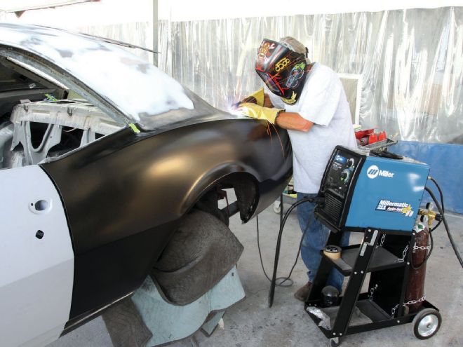 How to Install a New Quarter Panel on a 1967 Camaro