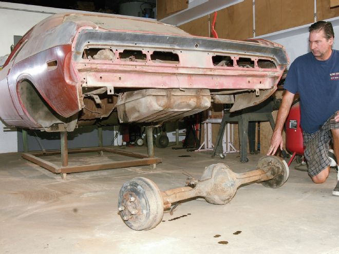 Project Dodge Challenger RearEnd Revival : Part 2