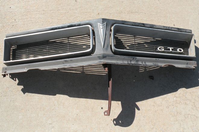 1965 Pontiac Gto Lemans Nose Trim And Grilles