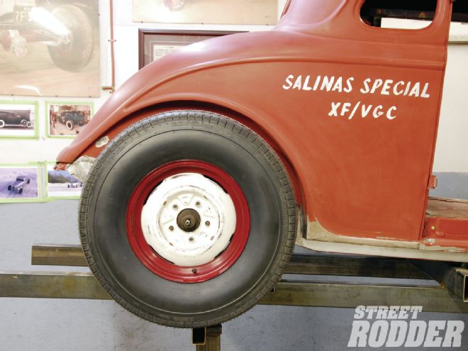 How to Rework a Wheelwell on Your 1933-1934 Ford - Street Rodder