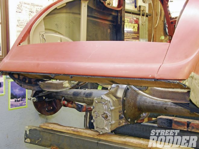 How to Rework a Wheelwell on Your 1933-1934 Ford - Street Rodder