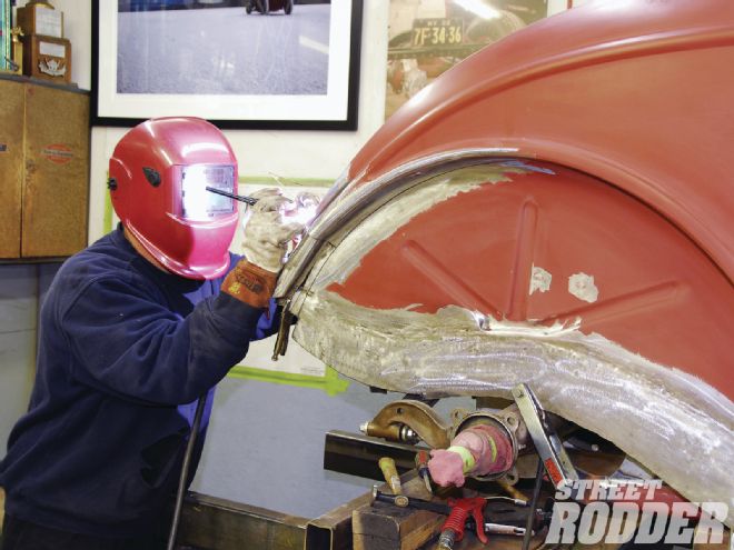 How to Rework a Wheelwell on Your 1933-1934 Ford - Street Rodder