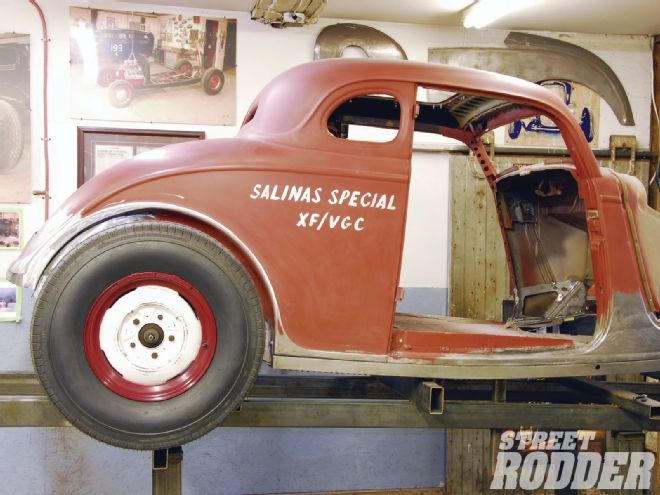 How to Rework a Wheelwell on Your 1933-1934 Ford - Street Rodder
