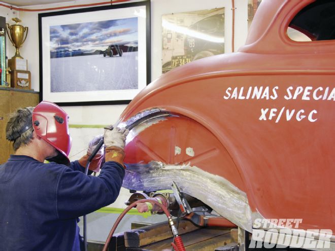 How to Rework a Wheelwell on Your 1933-1934 Ford - Street Rodder