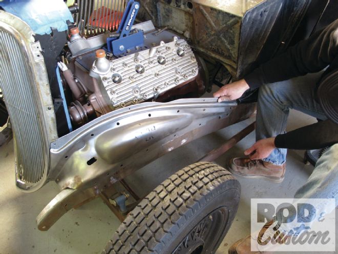 1933 Ford Tudor Attaching Inner Fender Panels