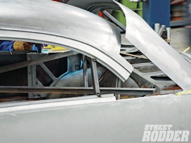 02 Chopping A 1951 Ford Sedan Roof Rear Window Area