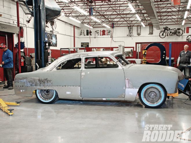 Chopping a 1951 Ford Sedan Roof - Lowering A Shoebox Lid Part II