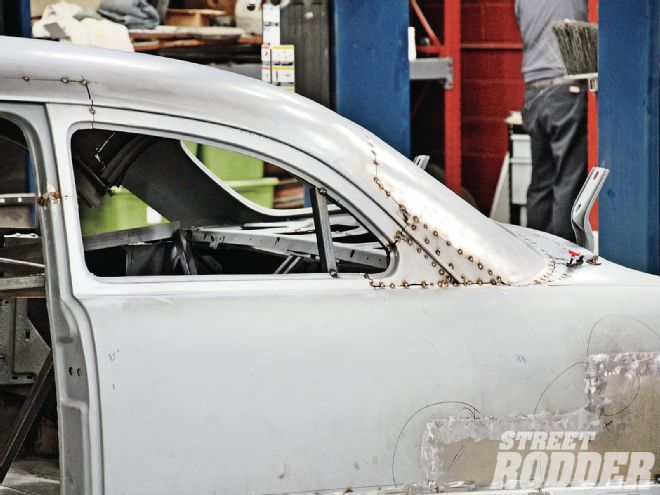 25 Chopping A 1951 Ford Sedan Roof Rear Window