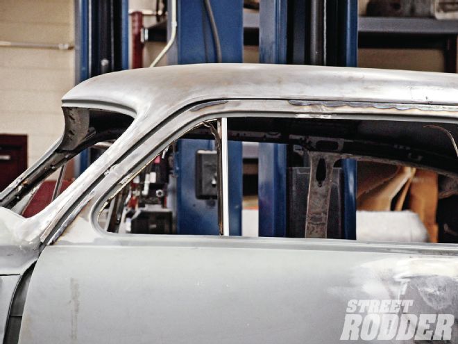 33 Chopping A 1951 Ford Sedan Roof Vent Window