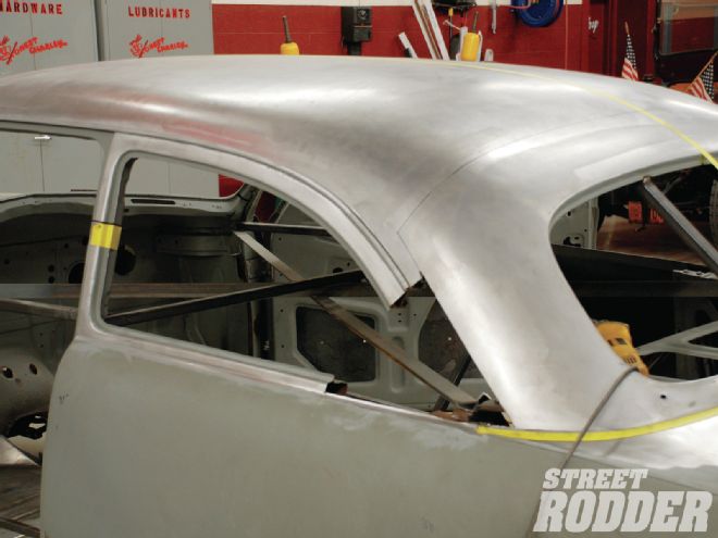 09 1951 Ford Sedan Roof Modification Lower Window Corner