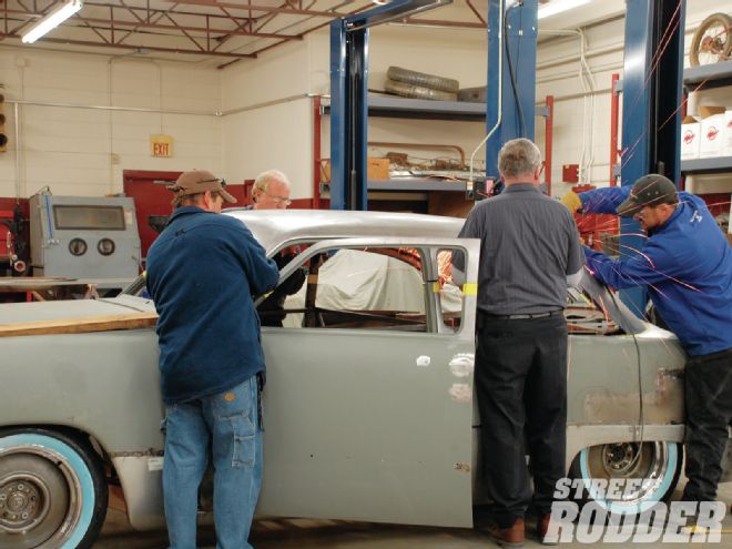 13 1951 Ford Sedan Roof Modification Roof Lifting