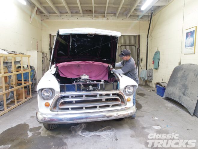 Eddie Motorsports Hood Hinge Install Large Cloth To Avoid Scratching Paint