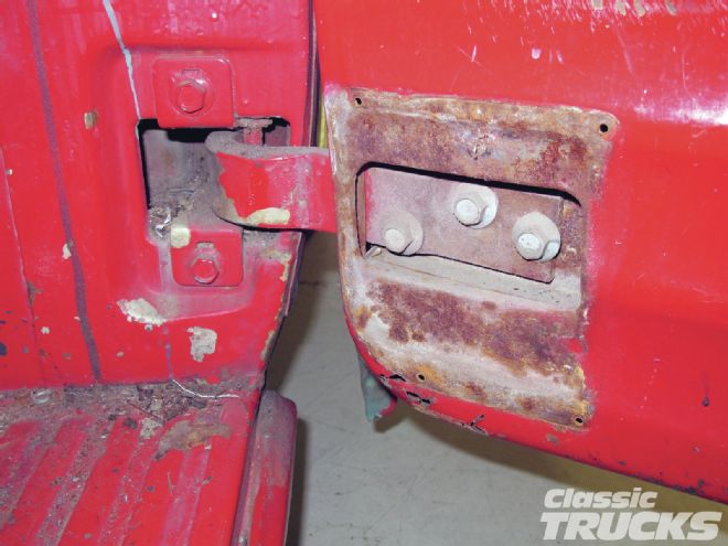 1304clt 05 O+how To Fit Sheetmetal+lower Door Adjustment