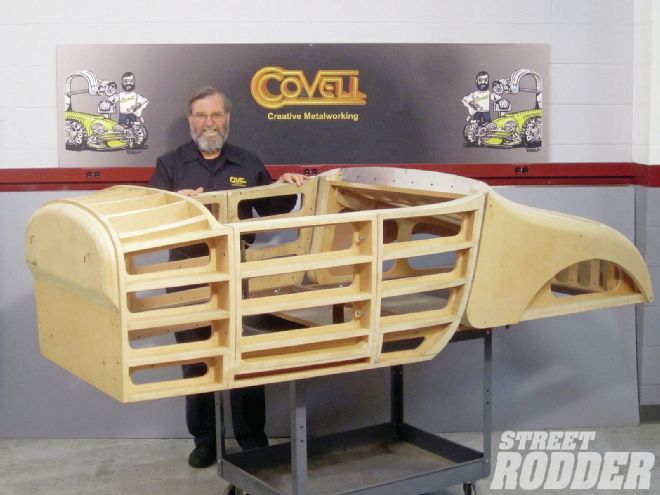 1304sr 01+building A 1927 Ford Roadster Body+wooden Buck Body