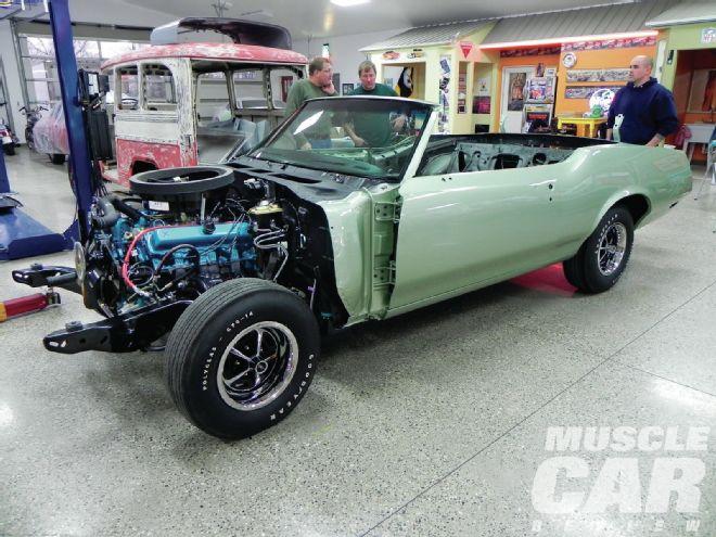 1970 Oldsmobile 442 - Assembly Line Process