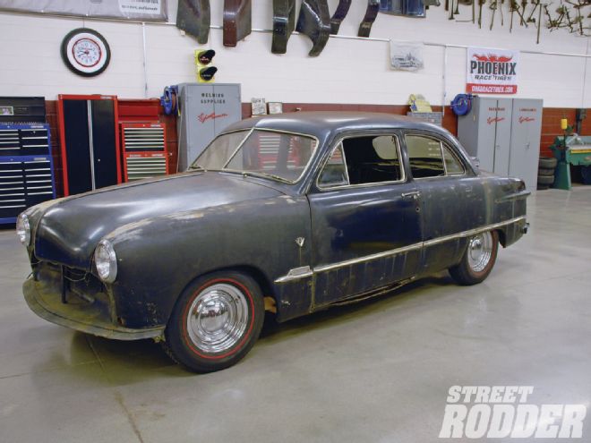 1303sr 01 O+1951 Ford Custom DeLuxe Tudor Sedan+road Tour Car