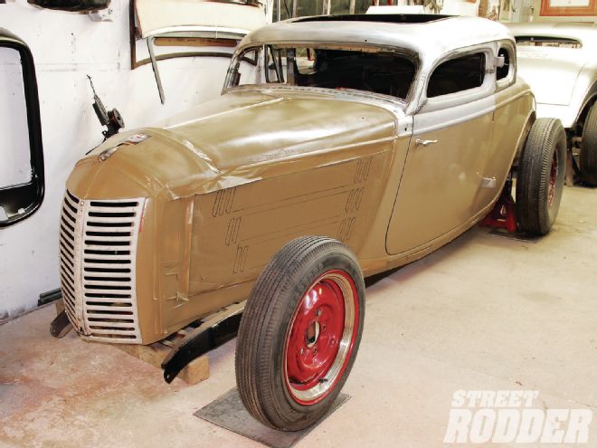 1210sr 02+1934 Ford Coupe+front Left