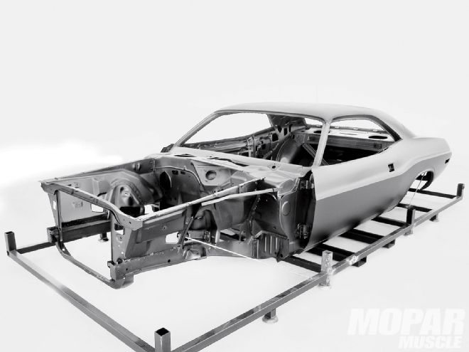 Mopp 1104 01+dynacorn Classic Bodies 1970 Dodge Challenger+
