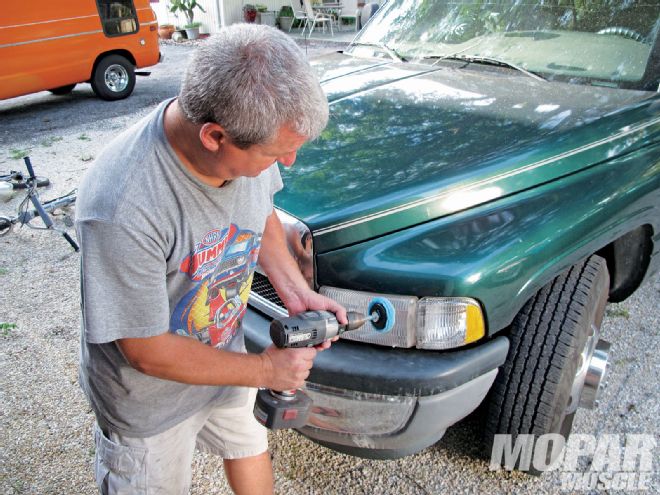 Late Model Headlight Restoration Made Easy - Quick Tech