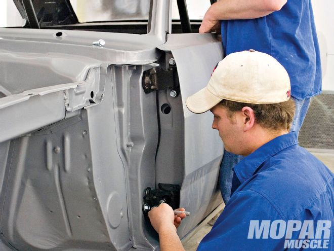 Mopp 1011 01 O+how To Align Body Panels+door Fitting