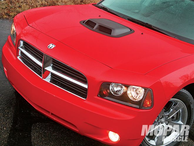 Mopp 0906 01 Z+2008 Dodge Charger Rt Hemi Shaker Scoop+front View