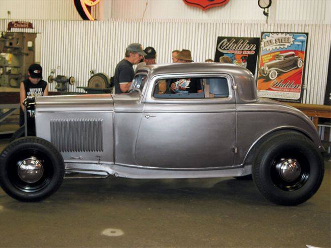 0810sr 01 Z+walden Speed Shop Brookville 1932 Three Window+side View