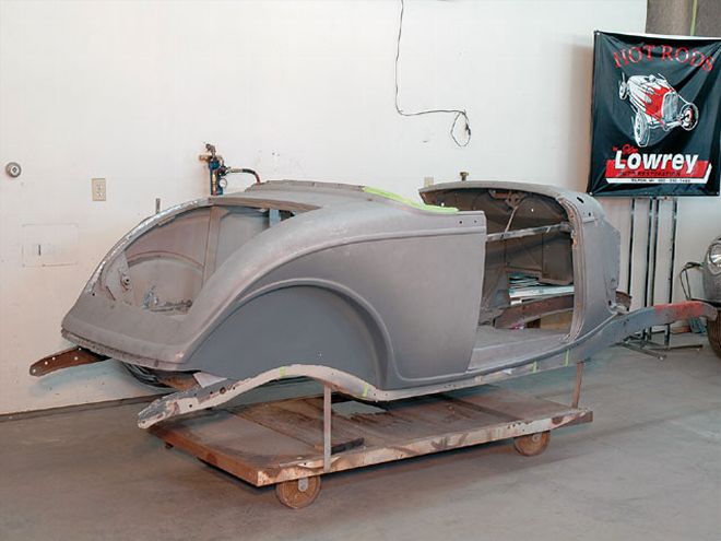 0810sr 01 Z+prepping 1934 Ford Roadster For Paint+stripped Body