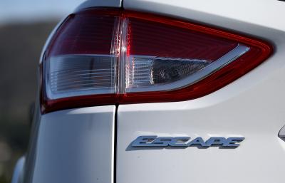 How to Remove the CD Player in a Ford Escape