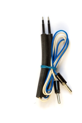 How to Disconnect a Dodge RAM Alarm System Amp