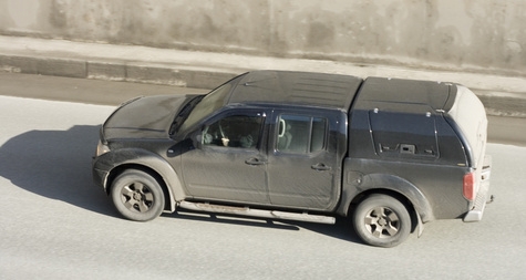 How Do You Insulate the Cap of a Pickup Truck?