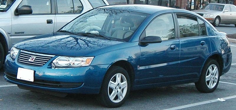 How to Remove the Dash Stereo on a Saturn Ion