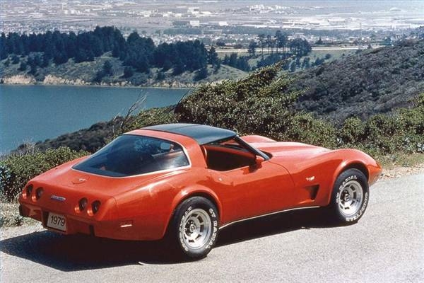 How to Increase the Horsepower on a 1979 Corvette Engine