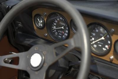 How to Display the Outside Temperature in a Car