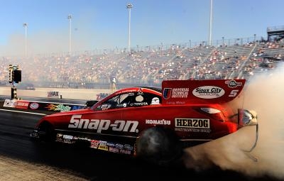 Live Axles Vs. Independent Rear Suspensions