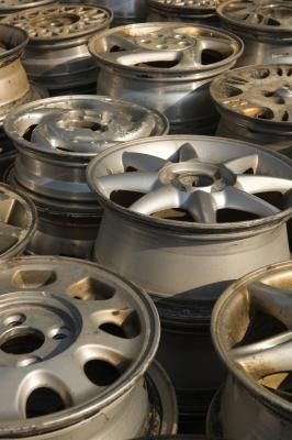 What Rims Will Fit a Chevy Blazer?