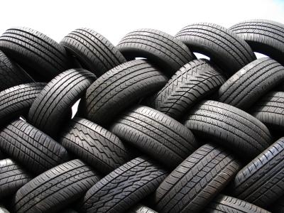 How to Adjust Tire Size on a Dodge 2500 Diesel